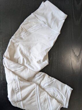 Lululemon White Lace Mesh Leggings Yoga Athletic Pants Size 8